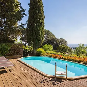  Villa Acacia